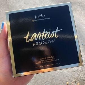NEW Tarteist PRO Highlight and Contour Palette